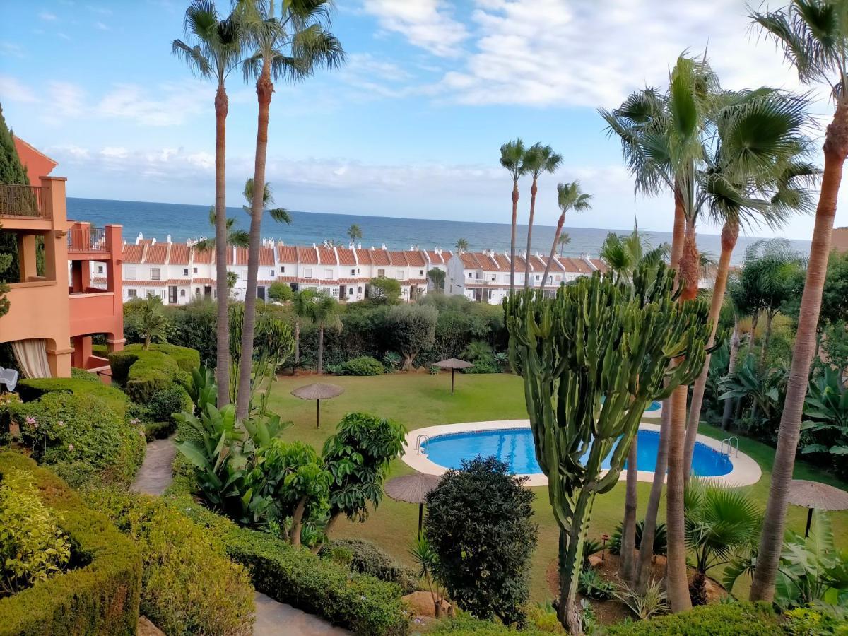 מנילבה Appartement Met Zeezicht En Vlakbij Het Strand מראה חיצוני תמונה